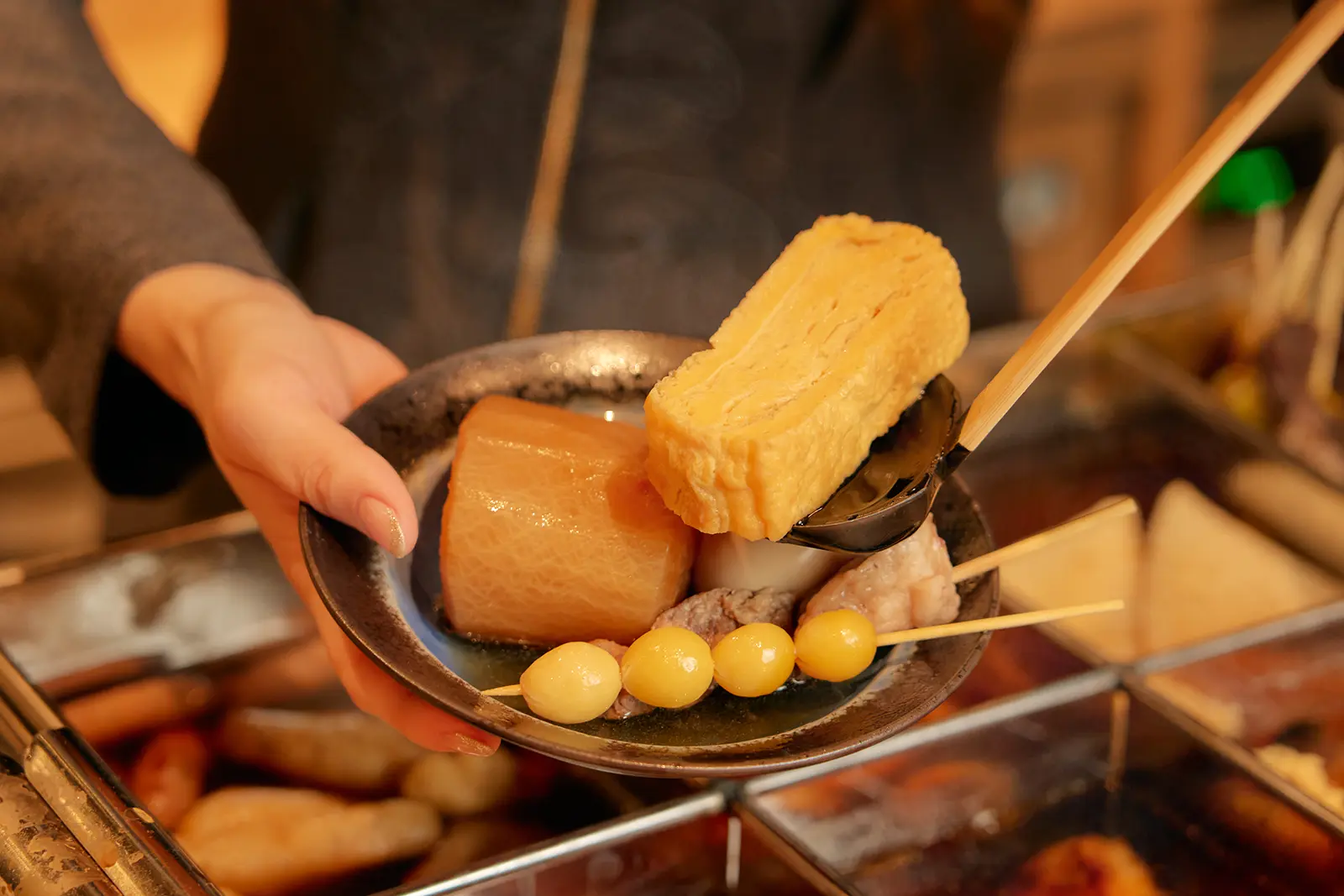 新橋バーラウンジ御殿（オデン）  ロケーション